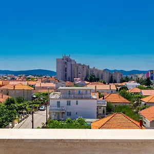 Mrak Exclusive , Zadar Croatie